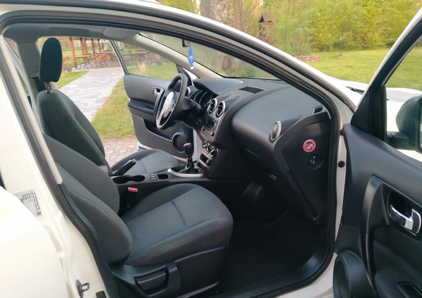 Nissan Qashqai+2 cena 34900 przebieg: 151100, rok produkcji 2013 z Suchedniów małe 121